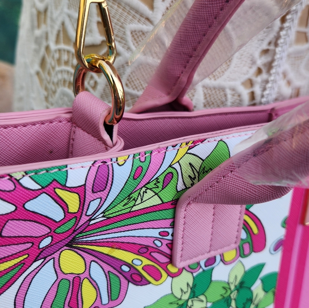 Stunning Trina Turk large bag! Weekender, Tote, Work bag, Travel bag! Anything! - Picture 9 of 12